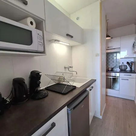 Cosy 4 Pers, Proche Et Commerces, Balcon, Parking Prive - - Fr-1-224c-149 * Saint-Hilaire-de-Riez